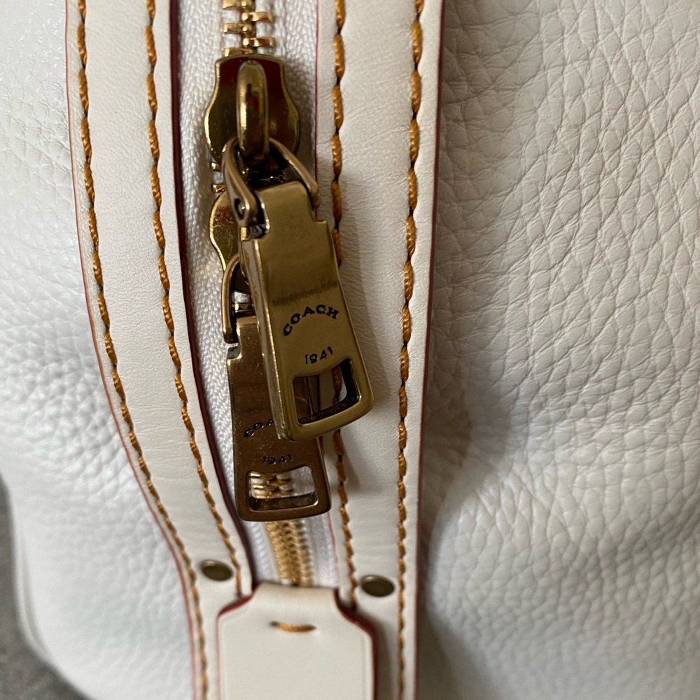 Coach 1941 Rogue Satchel Chalk - Picture 4 of 14